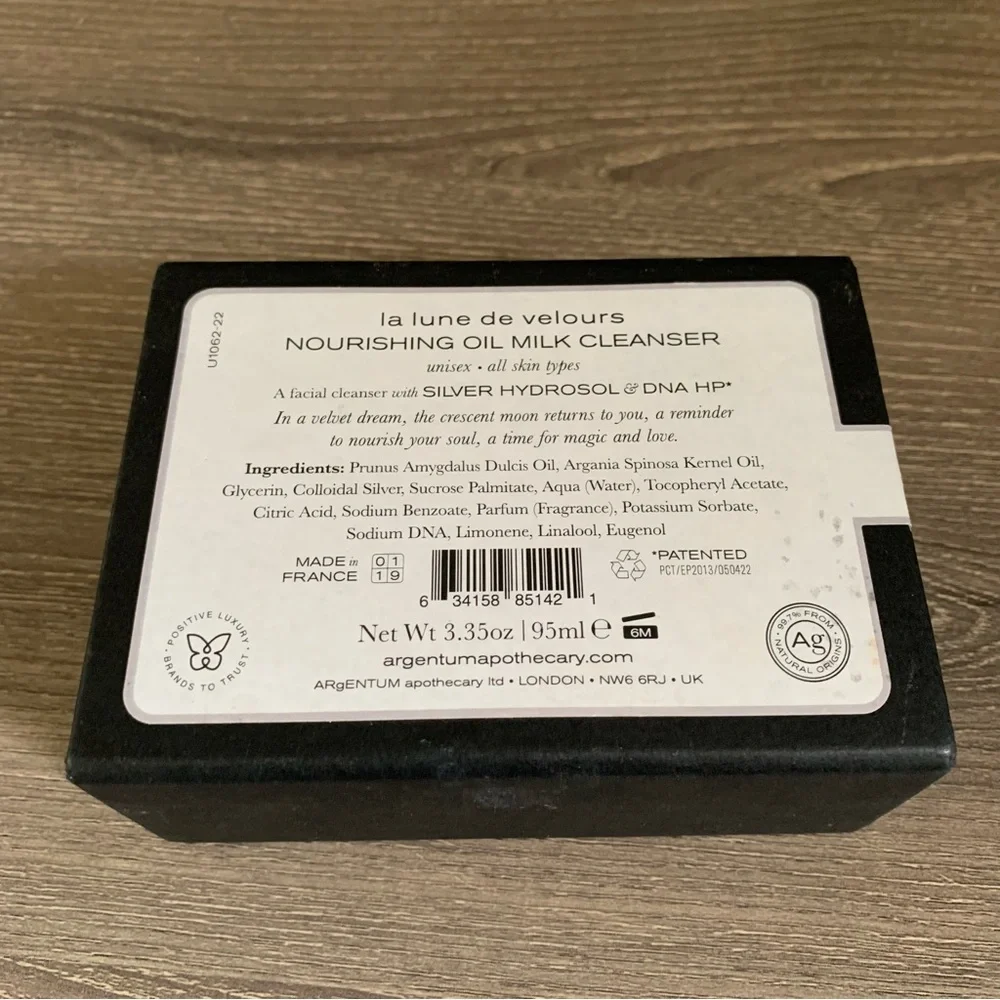 Argentum La Lune De Velours Nourishing Oil Milk Silver Cleanser